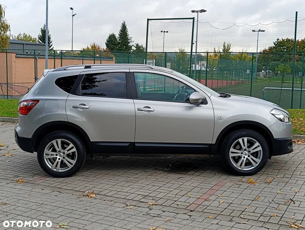 Nissan Qashqai 2.0 4 x 4 CVT tekna - 10