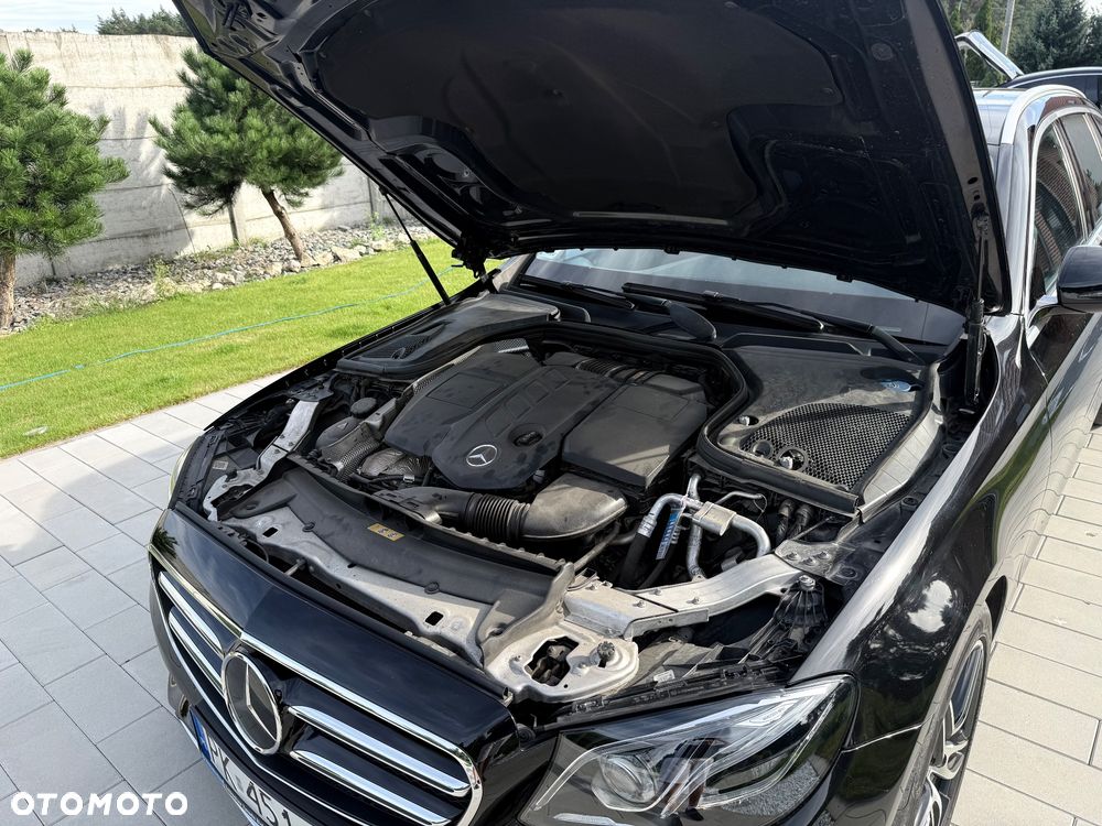 Mercedes-Benz Klasa E 220 d 9G-TRONIC - 20