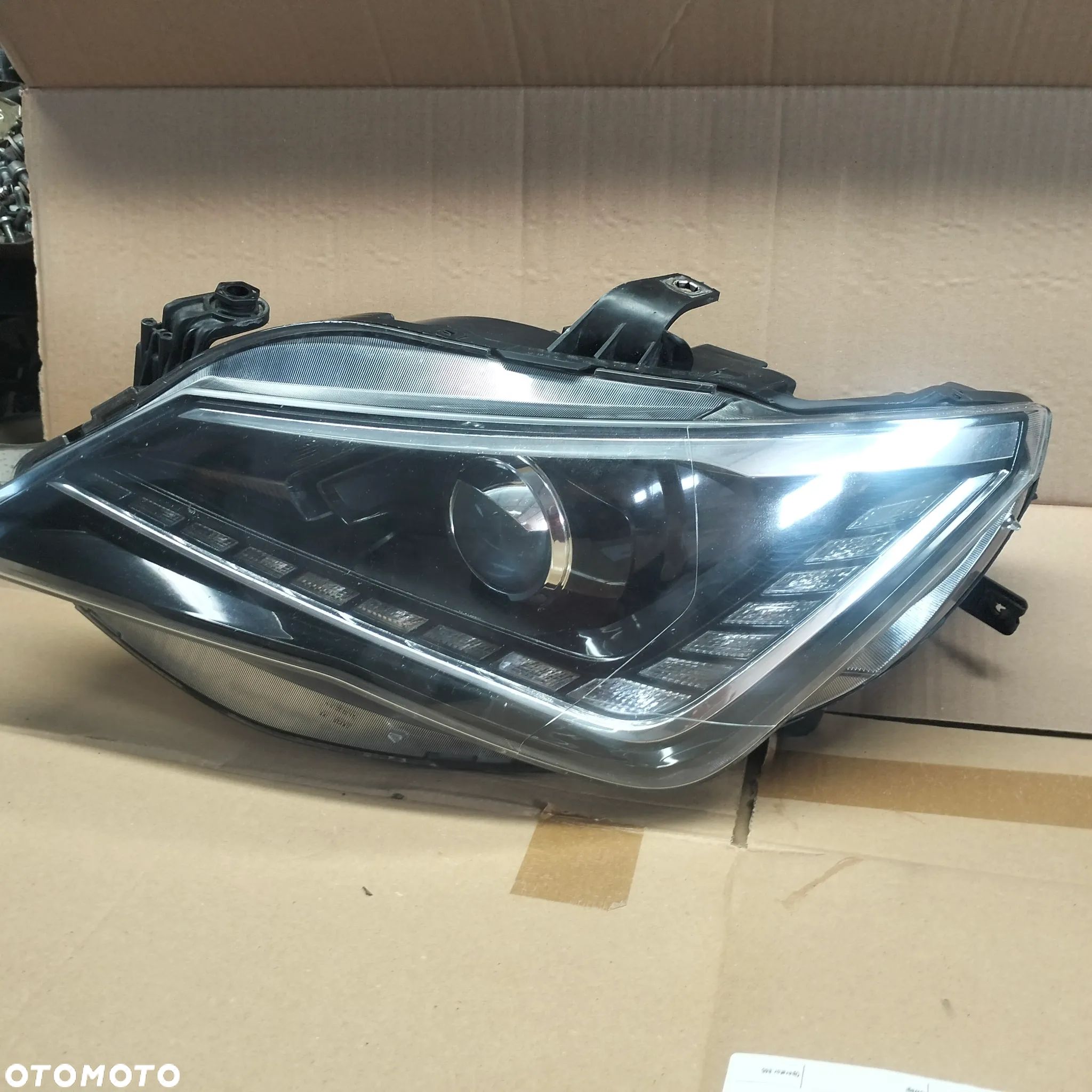 SEAT IBIZA 6J LIFT LAMPA PRZÓD LEWA XENON LED KOMPLETNA - 1
