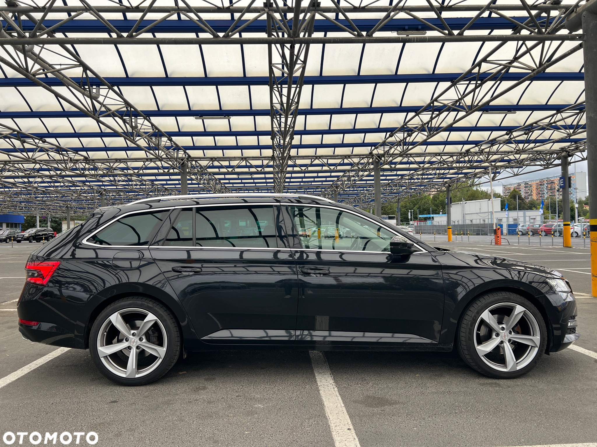 Skoda Superb 2.0 TDI SCR Style DSG - 11
