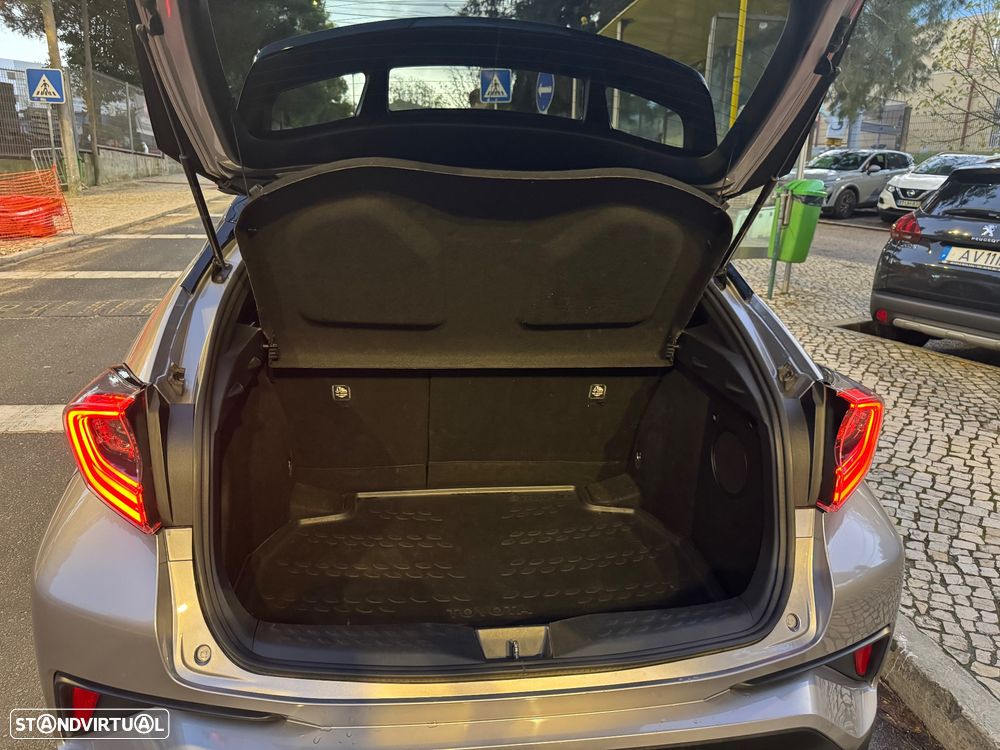 Toyota C-HR 1.8 HSD Lounge - 24