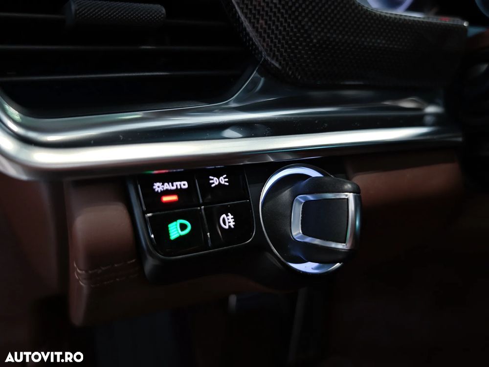 Porsche Panamera - 20