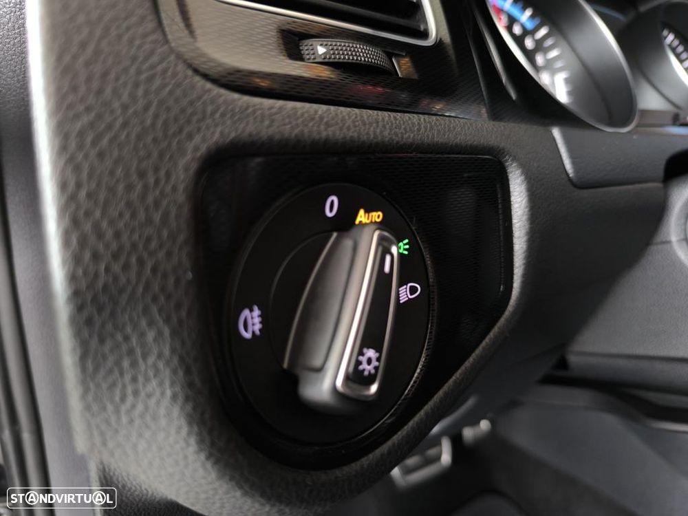 VW Golf 1.4 GTE Plug-In-Hybrid DSG - 11