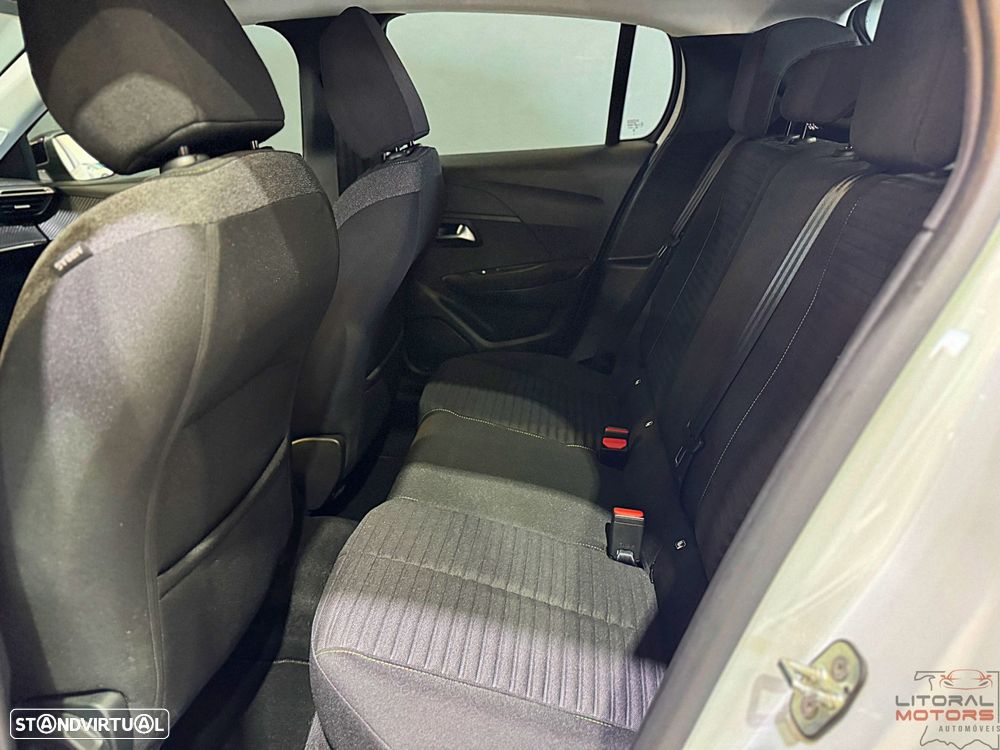 Peugeot 208 1.2 PureTech Active Pack - 17