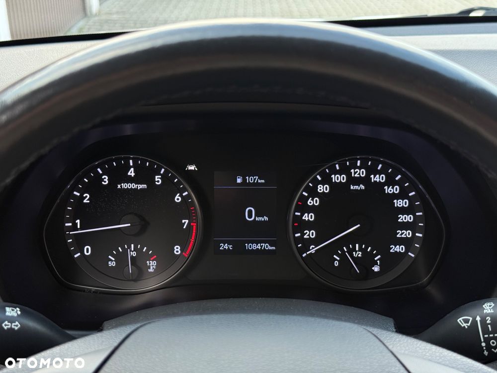 Hyundai i30 1.5 DPI Classic + - 13