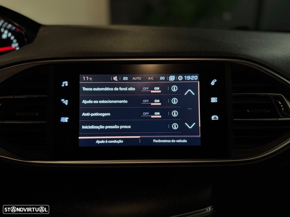 Peugeot 308 SW BlueHDi 130 Stop & Start Active - 18