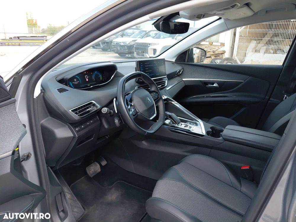 Peugeot 3008 PHEV 225 EAT8 Active Pack - 19
