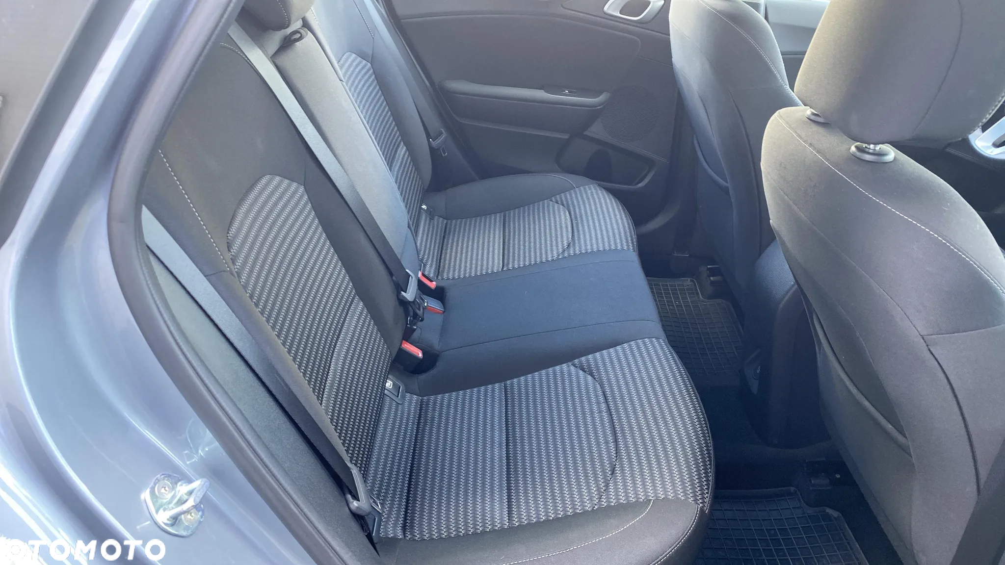 Kia Ceed 1.5 T-GDI M DCT - 16