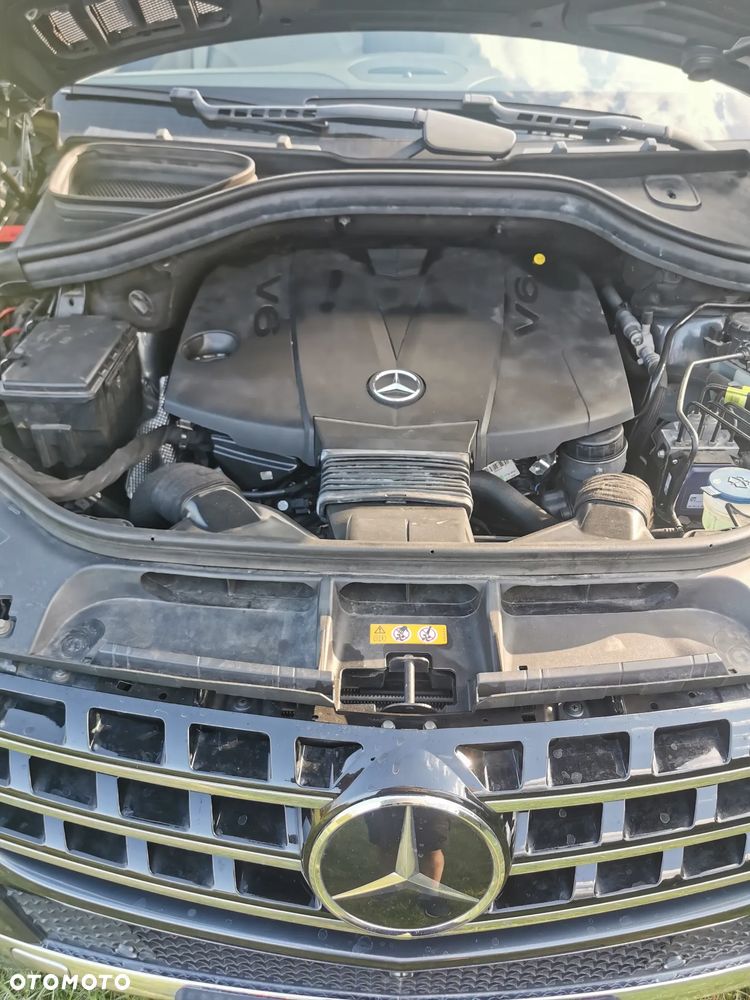 Mercedes-Benz ML 350 BlueTEC 4-Matic - 9