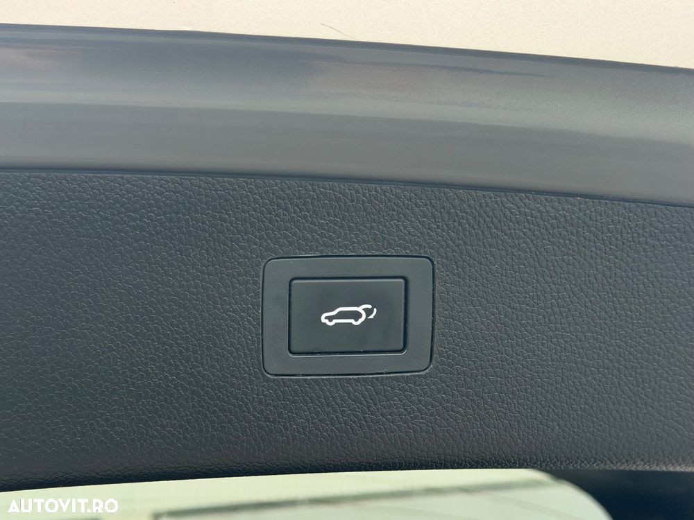 Hyundai i40 Kombi 1.7 CRDi DCT Premium - 12