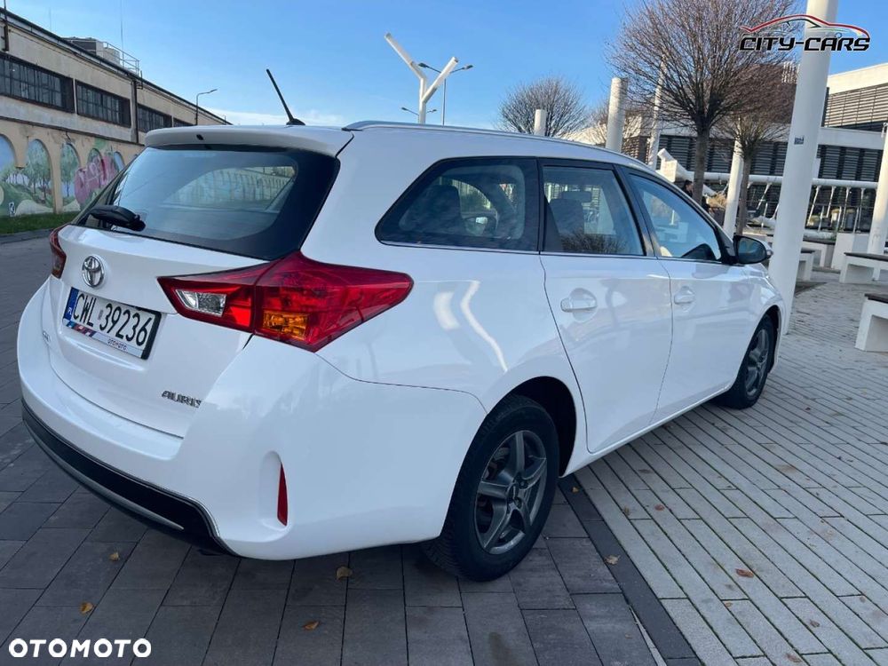 Toyota Auris - 28