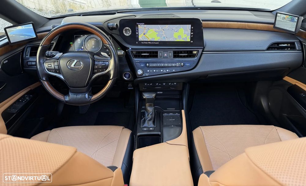 Lexus ES 300h Luxury+ - 37