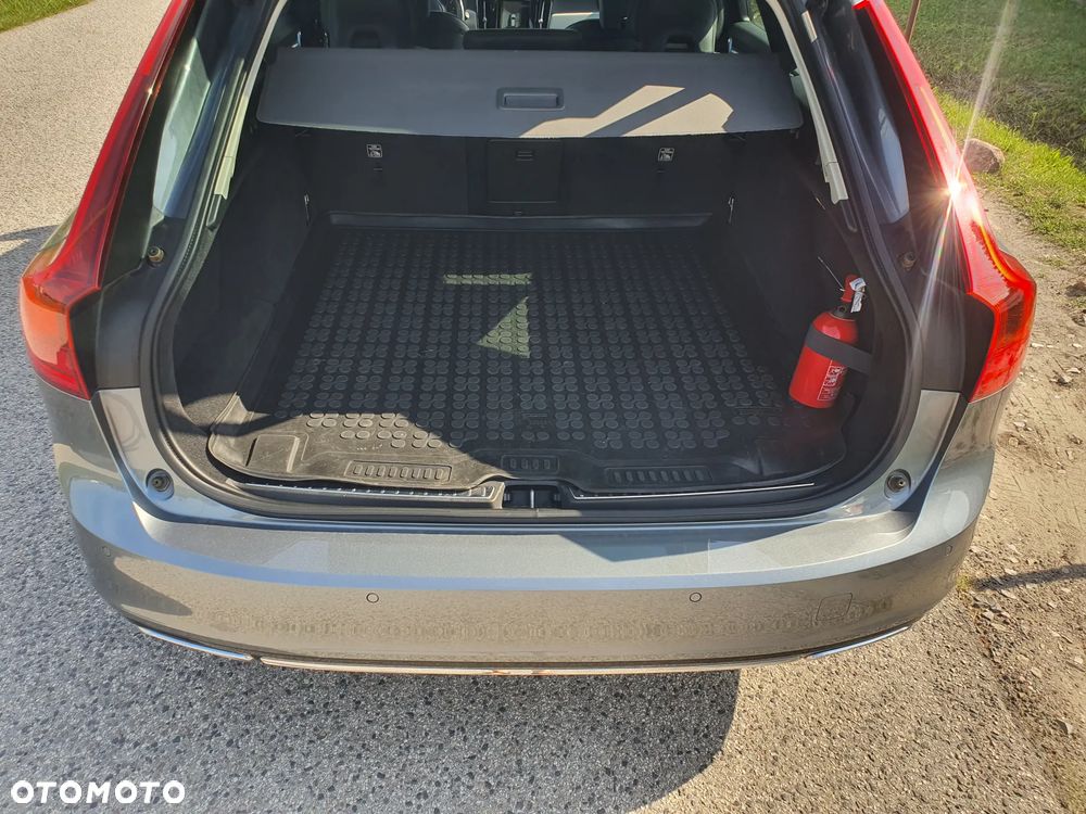 Volvo V90 D4 AWD Geartronic Inscription - 28