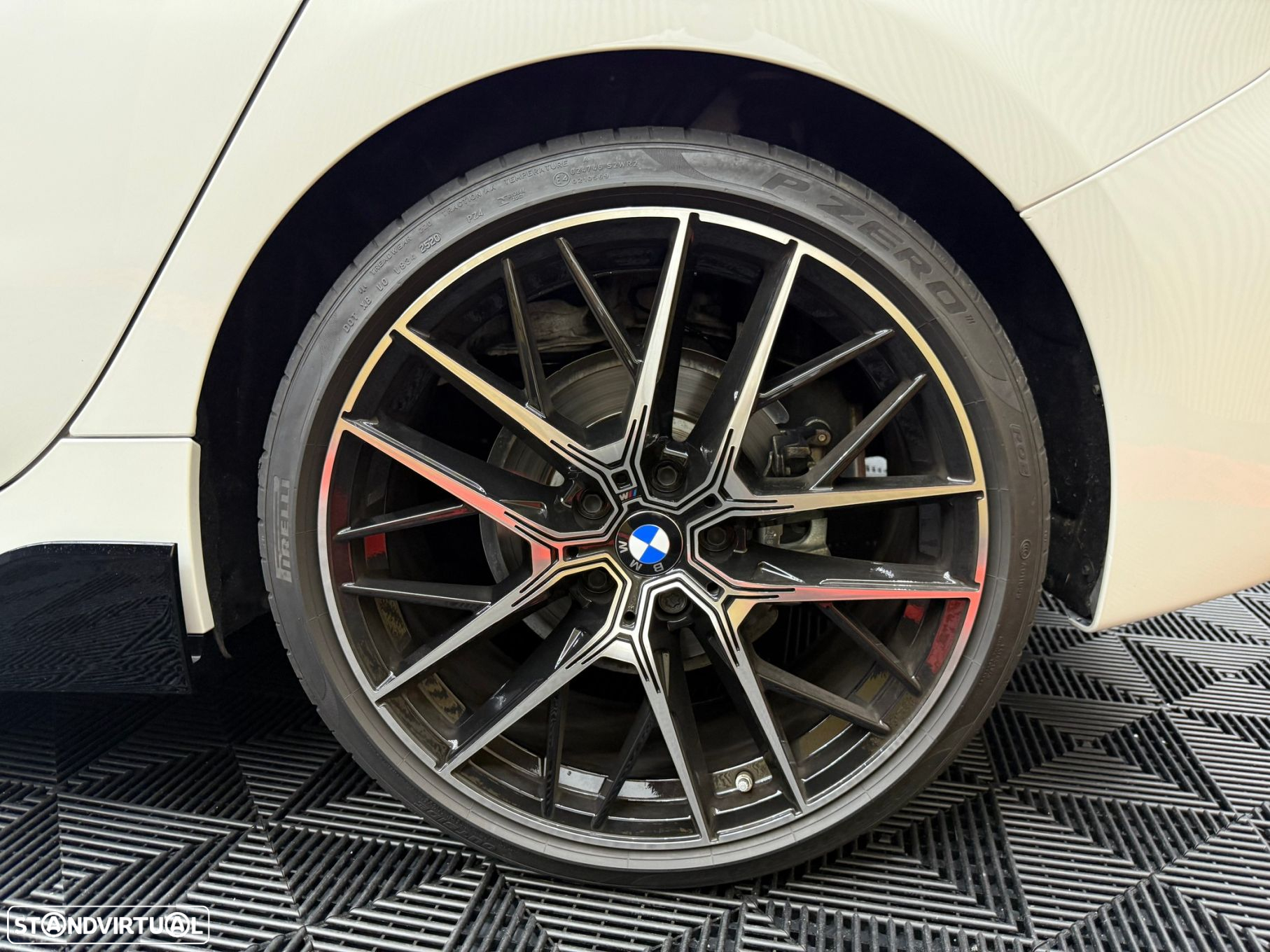 BMW 116 d Pack Desportivo M - 20