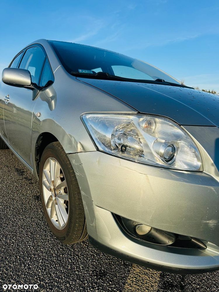 Toyota Auris 1.6 VVT-i Terra - 6