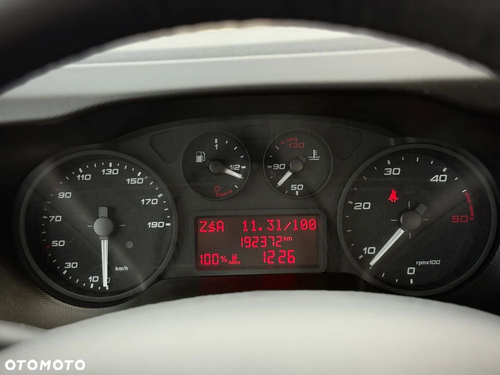 Iveco Daily 35S15 3.0 HPI 150KM / Autolaweta NOWY Najazd Aluminiowy / Wyciągarka + Poduszki Pneumatyczne / 2019 ROK PRODUKCJI / TYLKO 192.327KM PRZEBIEGU ! - 28