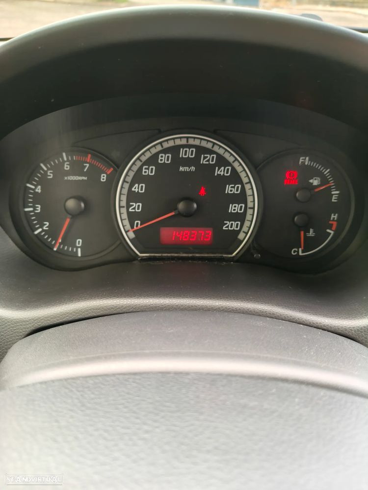 Suzuki Swift 1.3 16V GA - 8
