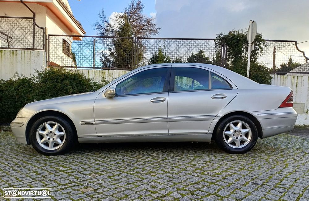 Mercedes-Benz C 220 CDI Auto Avantgarde - 4