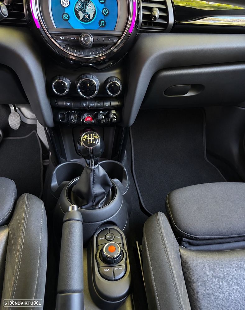 MINI 5 Portas Cooper D - 11