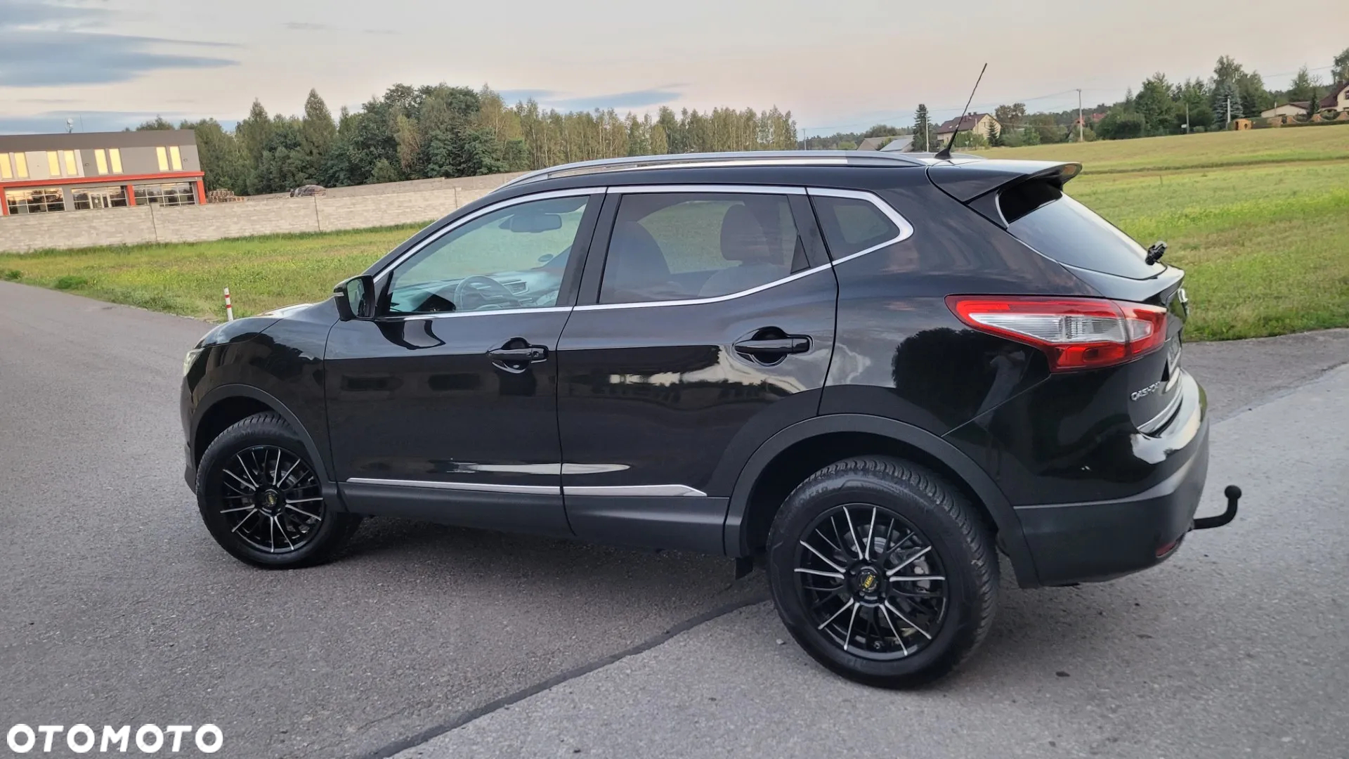 Nissan Qashqai 1.6 DCi 4x4 Black Edition EU6 - 8