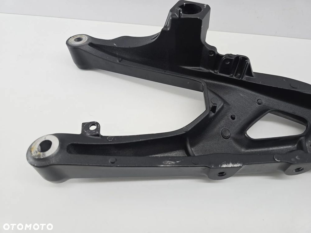 STELAZ TYL ZADUPEK RAMA SUBRAME   HONDA CB 1000R  SC80 - 15