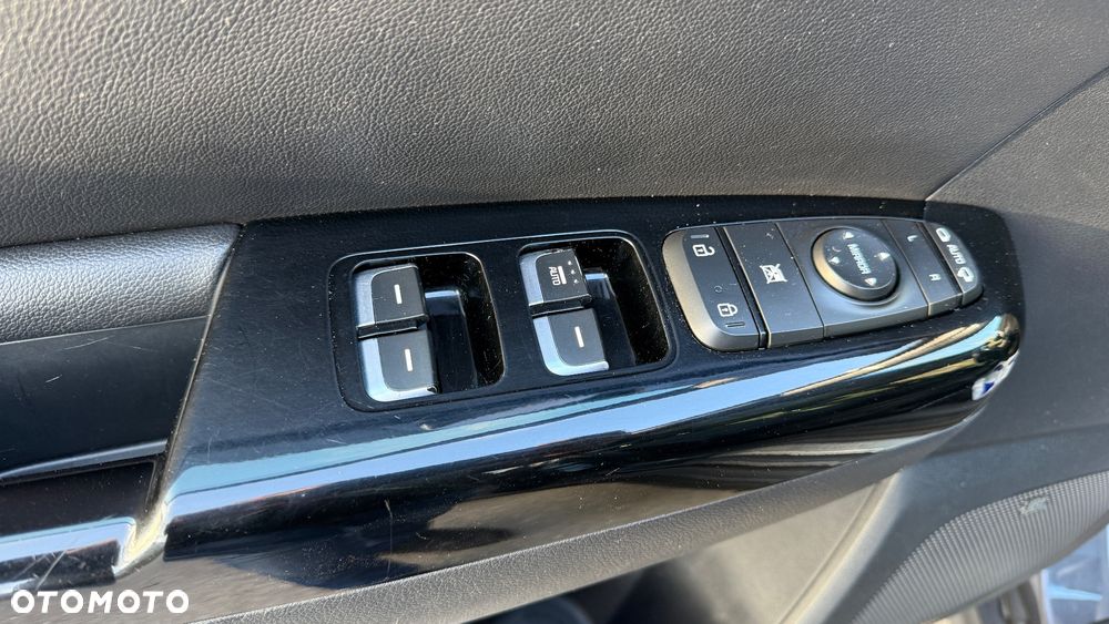 Kia Sportage 2.0 CRDI Business Line 4WD - 17