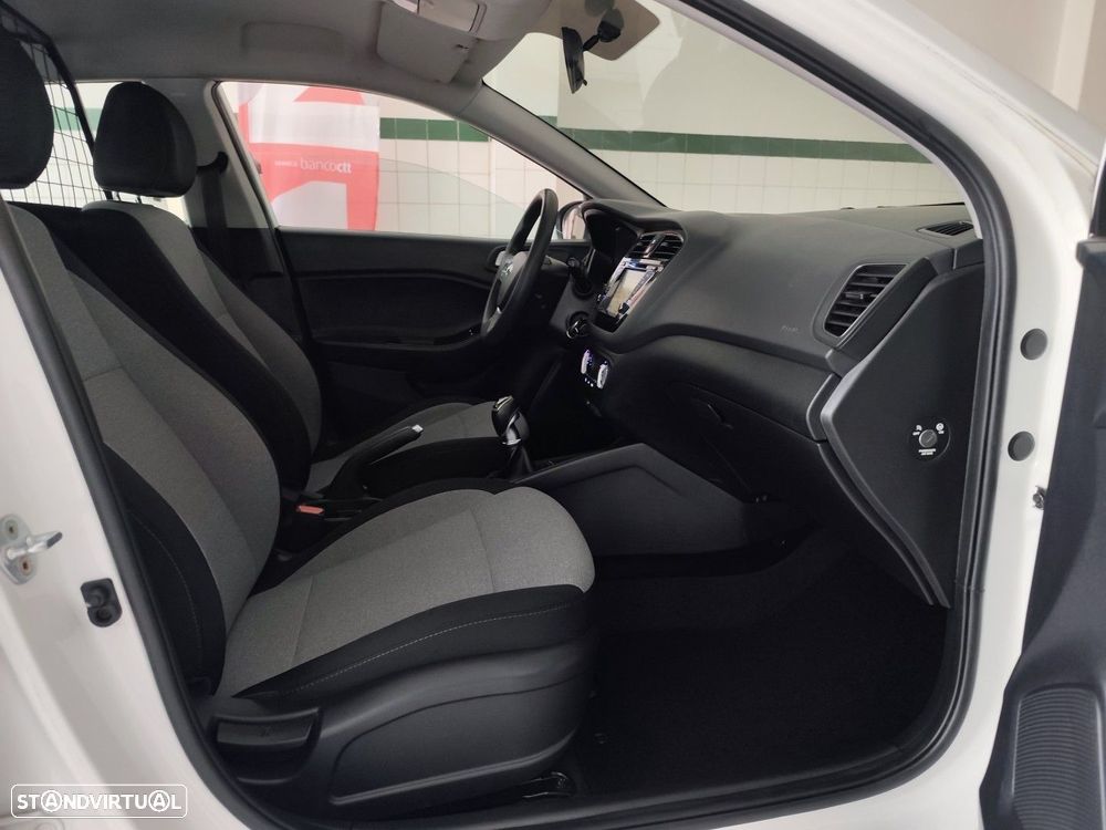 Hyundai i20 1.1 CRDi Blue Access+Bluetooth+Comandos no Volante - 10