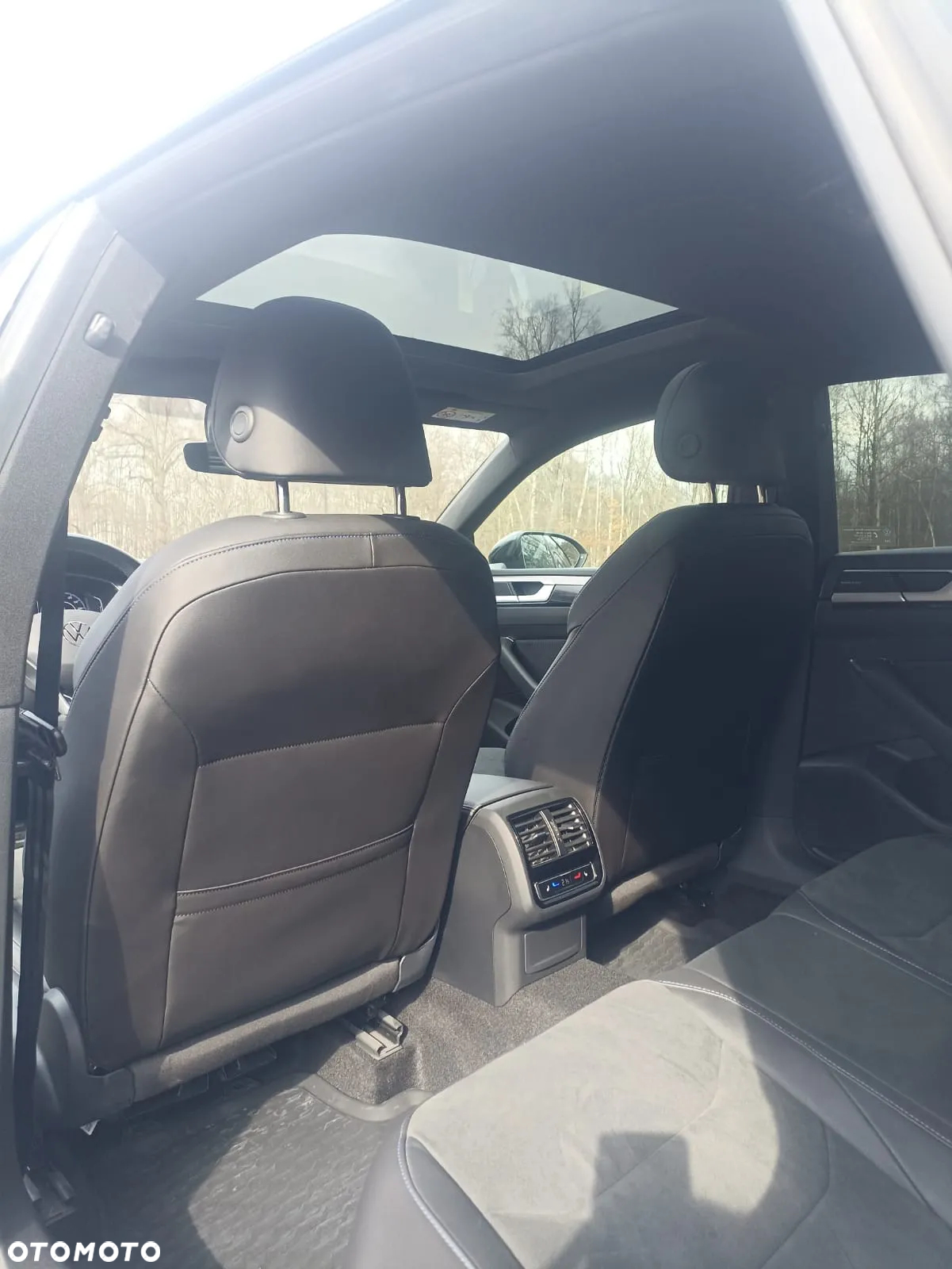 Volkswagen Arteon 2.0 TSI 4Motion R DSG - 9