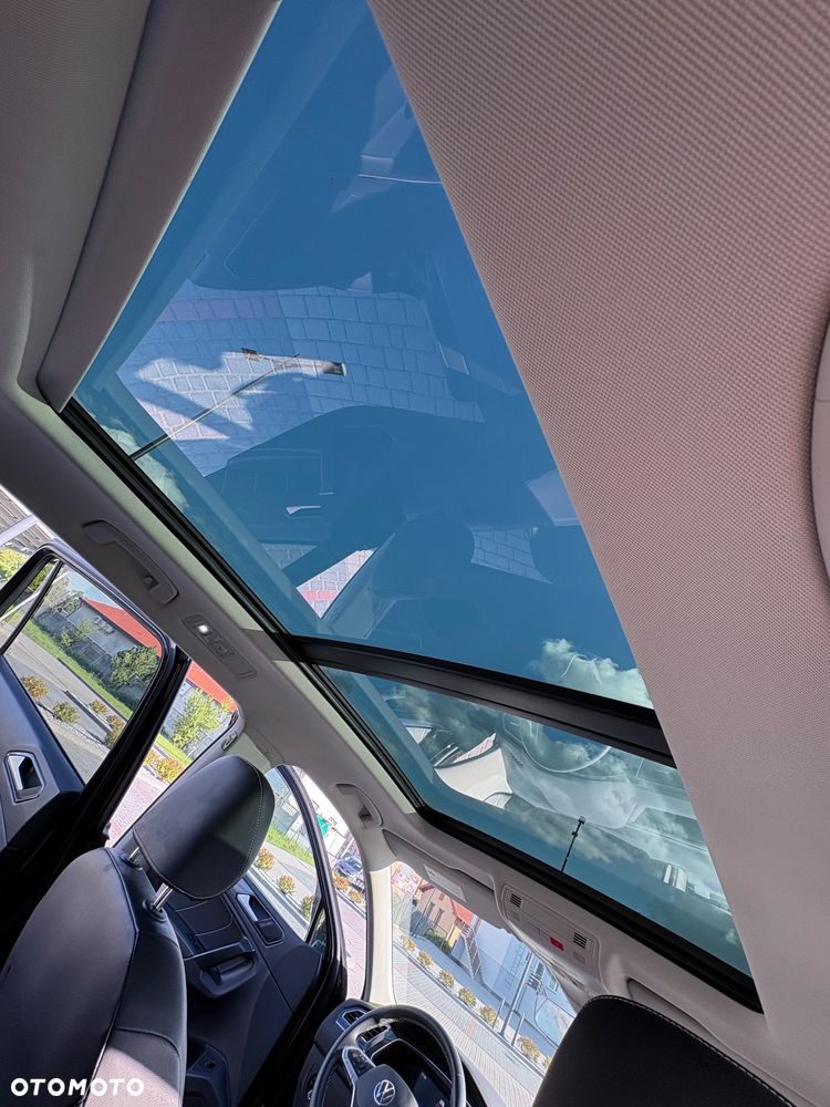 Volkswagen Tiguan Allspace - 17