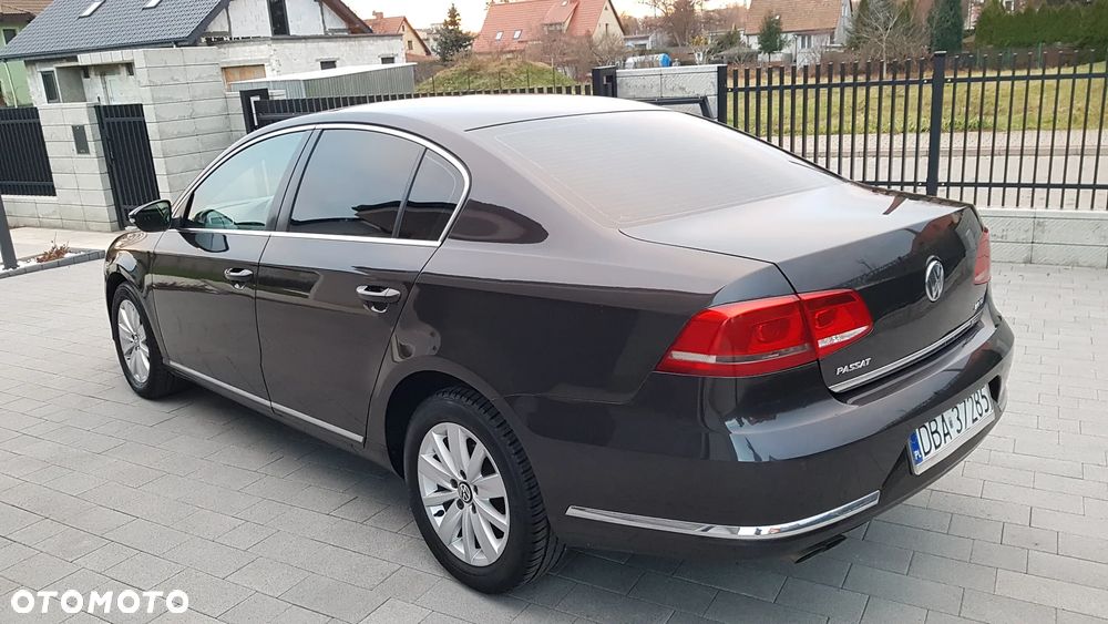 Volkswagen Passat 2.0 TDI DPF Highline - 33