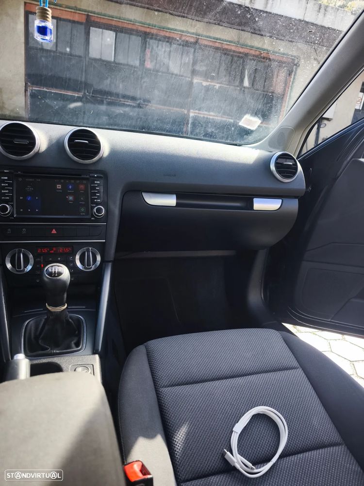 Audi A3 1.6 TDI Attraction - 15