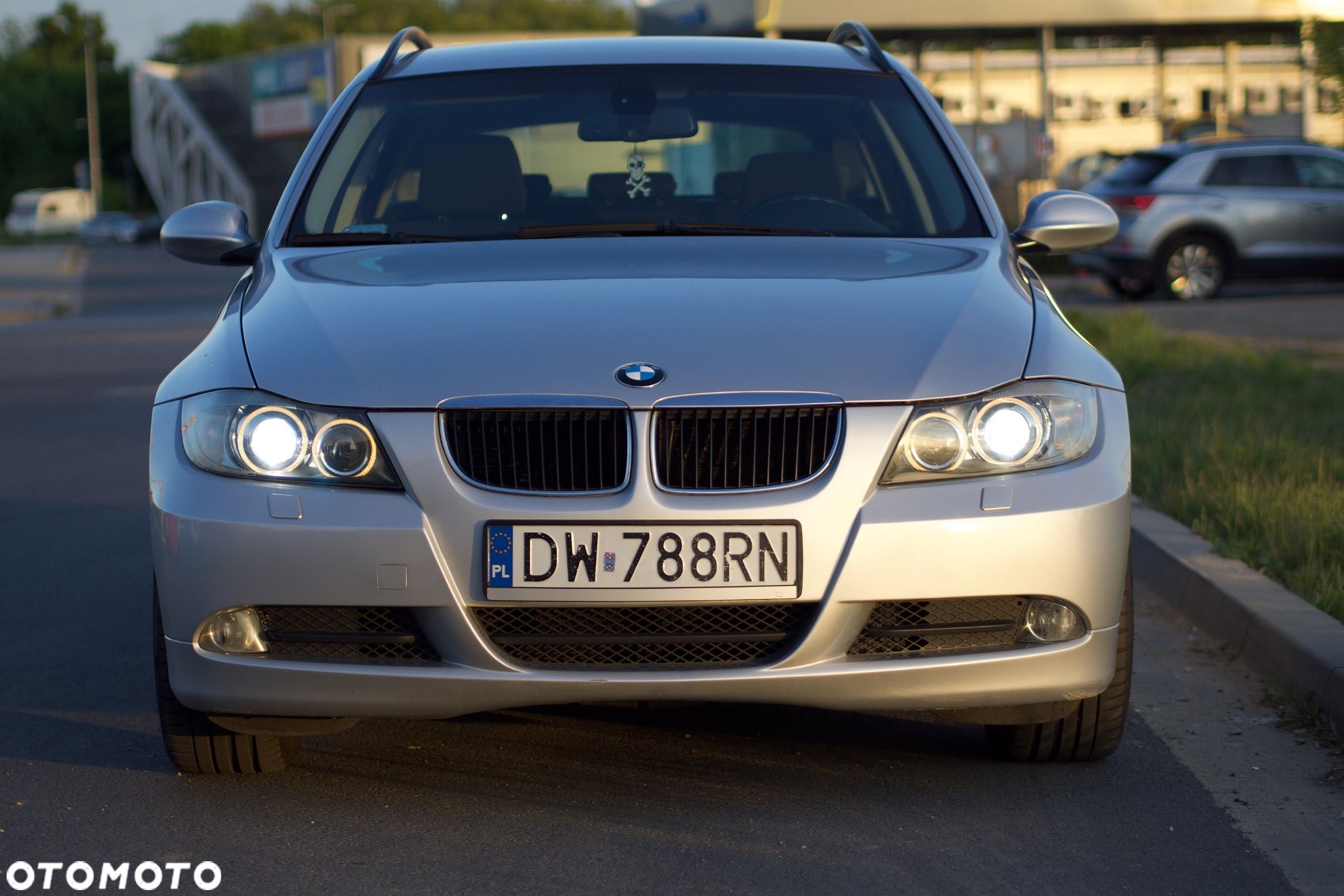 BMW Seria 3 320i - 1