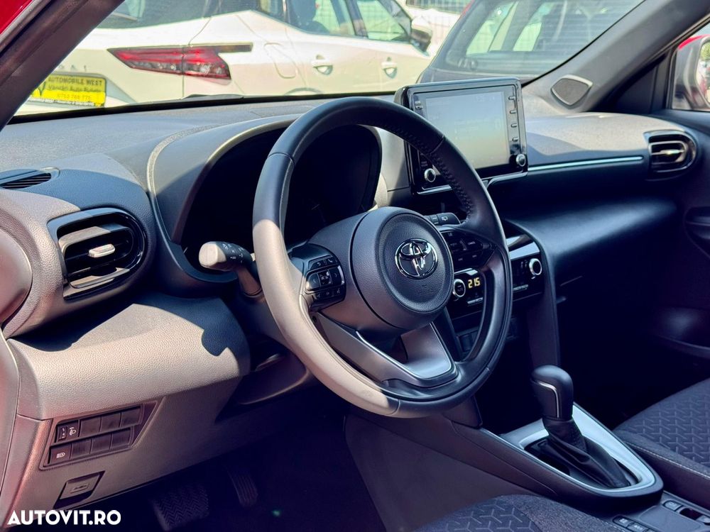 Toyota Yaris Cross 1.5 VVT-i HSD 4x2 Exclusive Elegant - 6