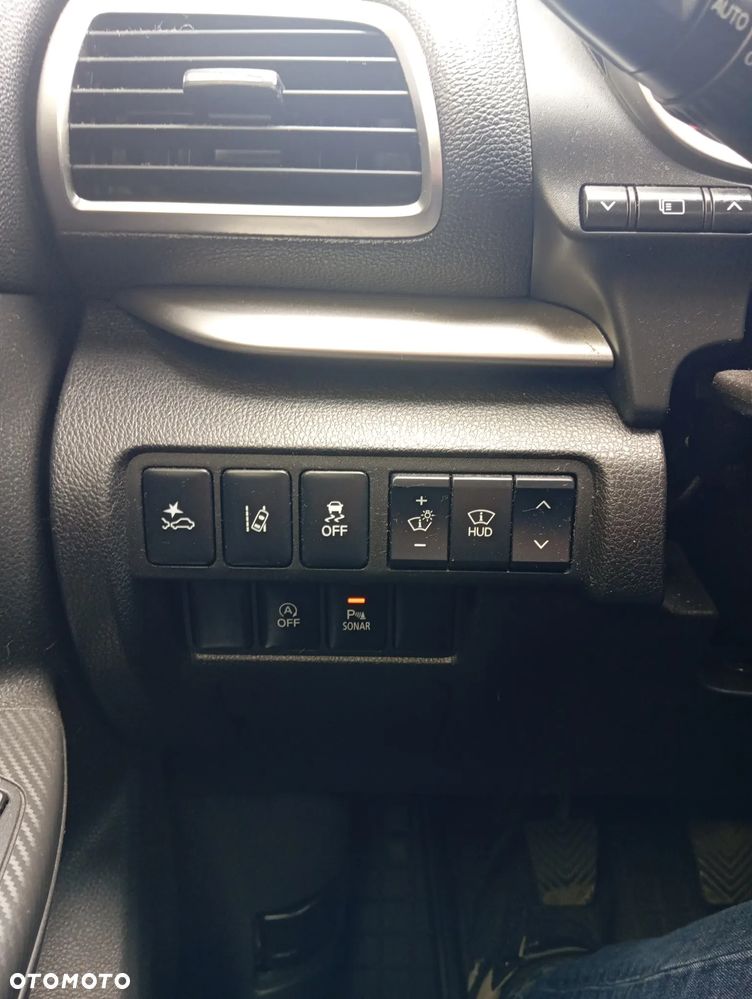 Mitsubishi Eclipse Cross 1.5 T GPF Invite Plus - 8