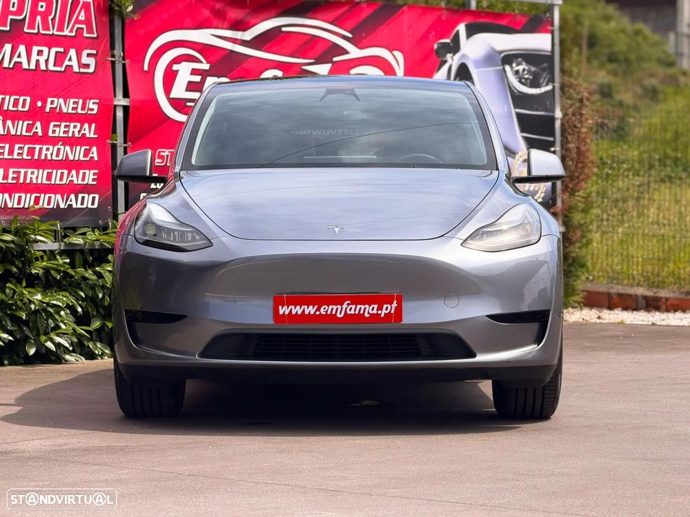Tesla Model Y Standard RWD - 4