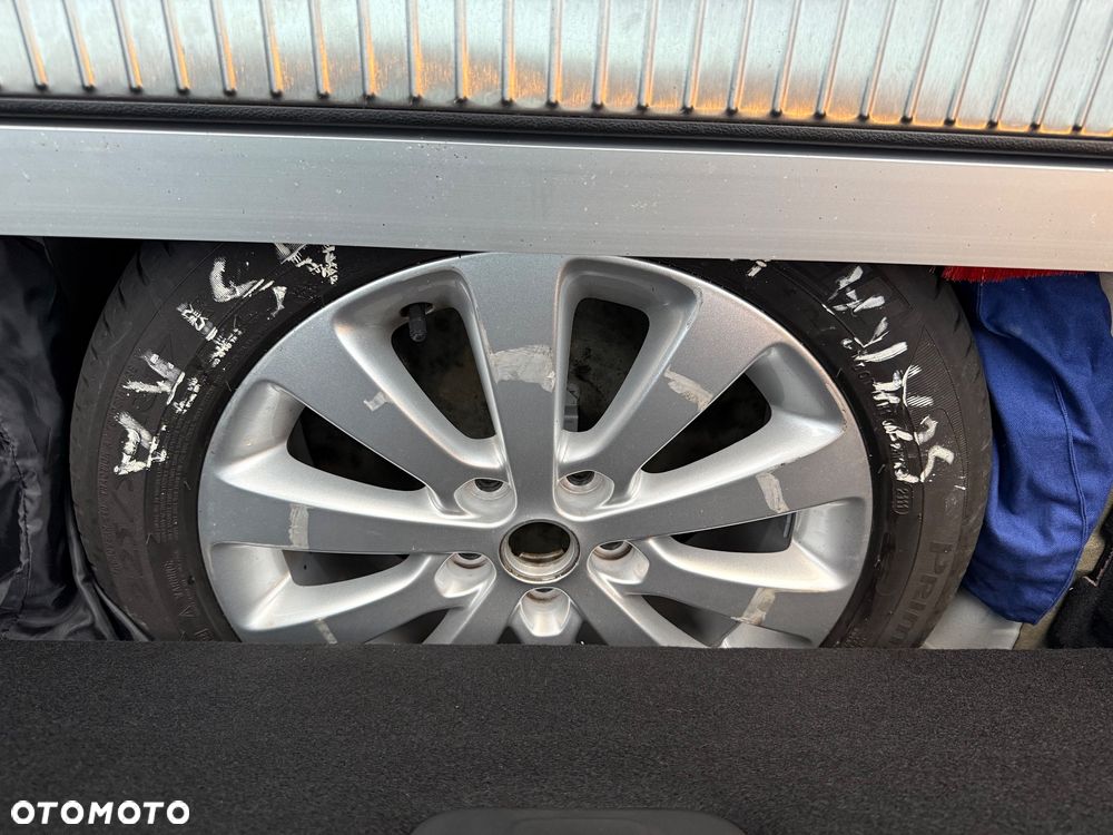 Opel Astra 2.0 CDTI DPF Design Edition - 18