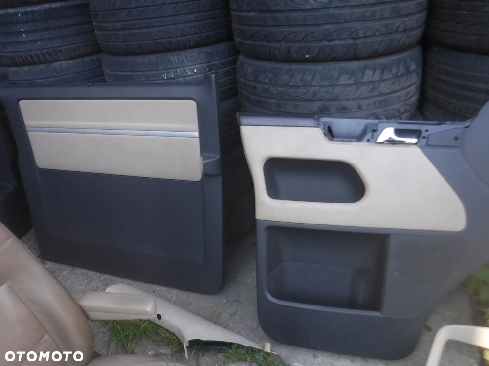 Vw T5 Lift T6 multivan fotele siedzenia grzane  kanapa skory stolik przekladka 2 X drzwi boczki roletki kpl - 3