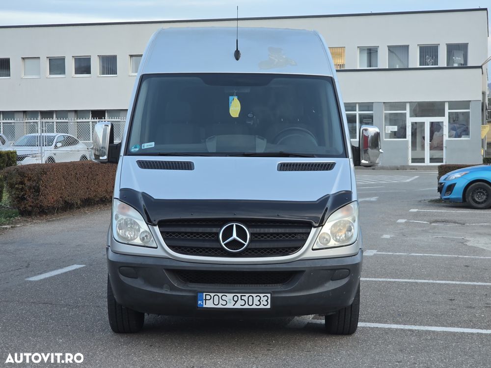 Mercedes-Benz Sprinter - 13