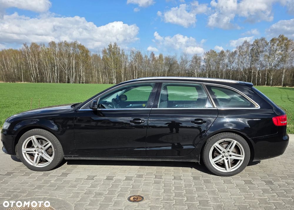 Audi A4 Avant 2.0 TDI DPF Ambiente - 2