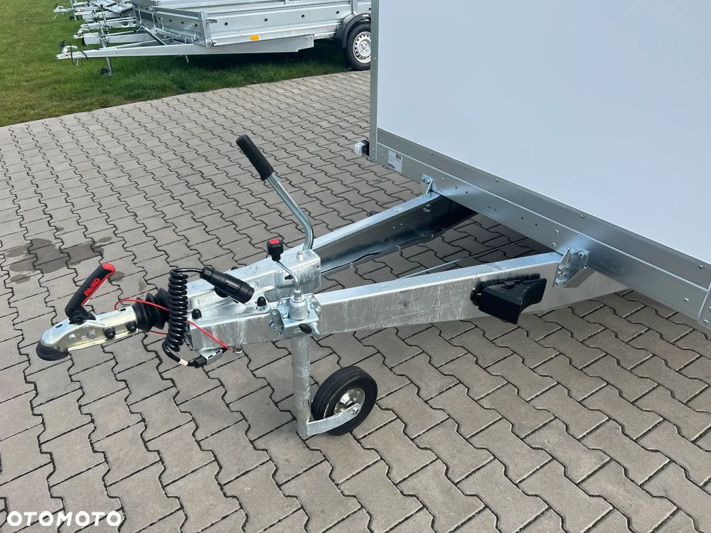 Brenderup Cargo CD 300 TB drzwi 300x155x185 cm , 2,5T - 3