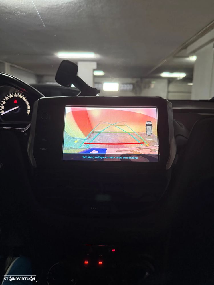 Peugeot 2008 1.2 PureTech Style - 17