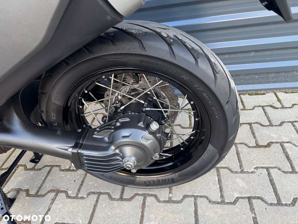 Yamaha Super Tenere - 10