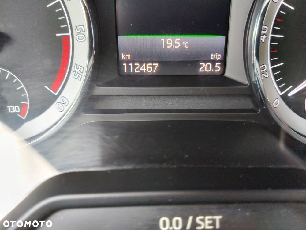 Skoda Octavia 2.0 TDI DSG Sport Edition - 16