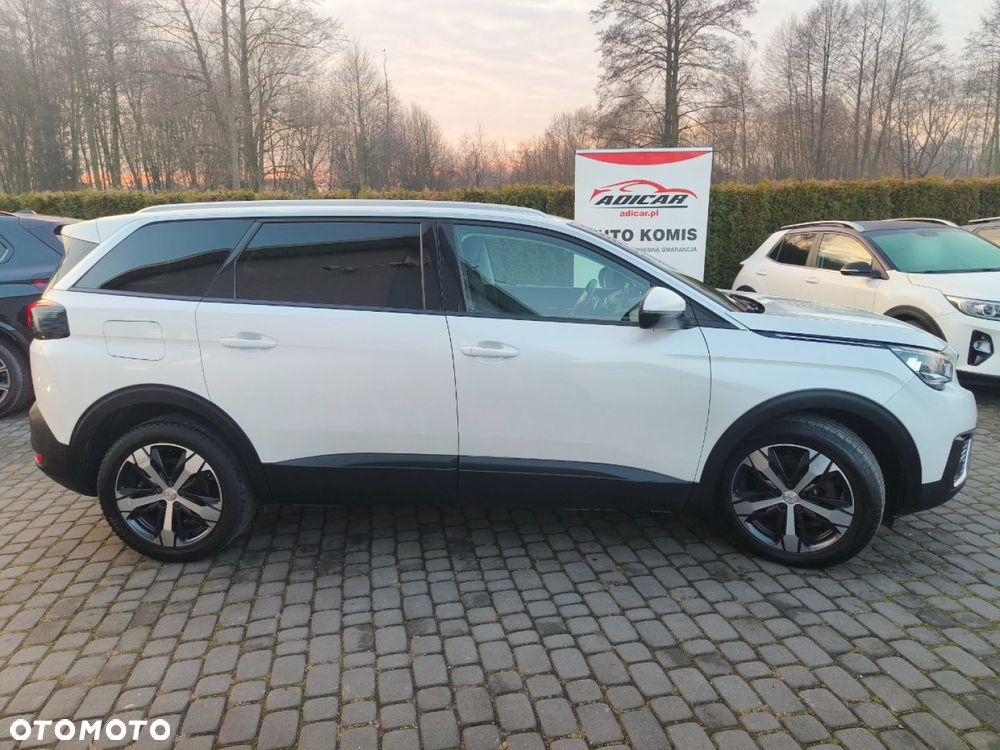 Peugeot 5008 - 5