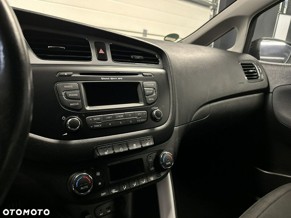 Kia Ceed - 6