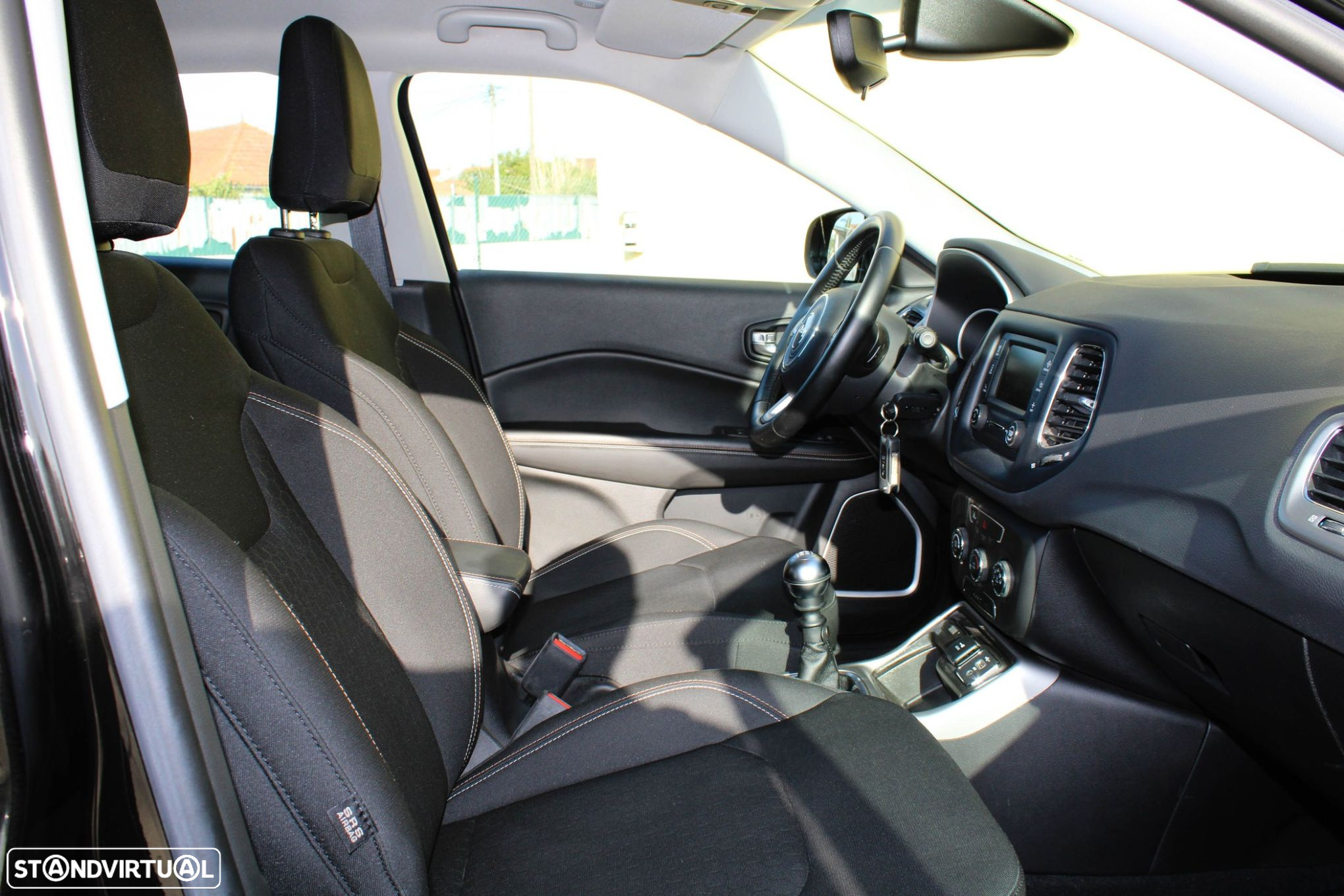 Jeep Compass 1.3 T Sport - 51