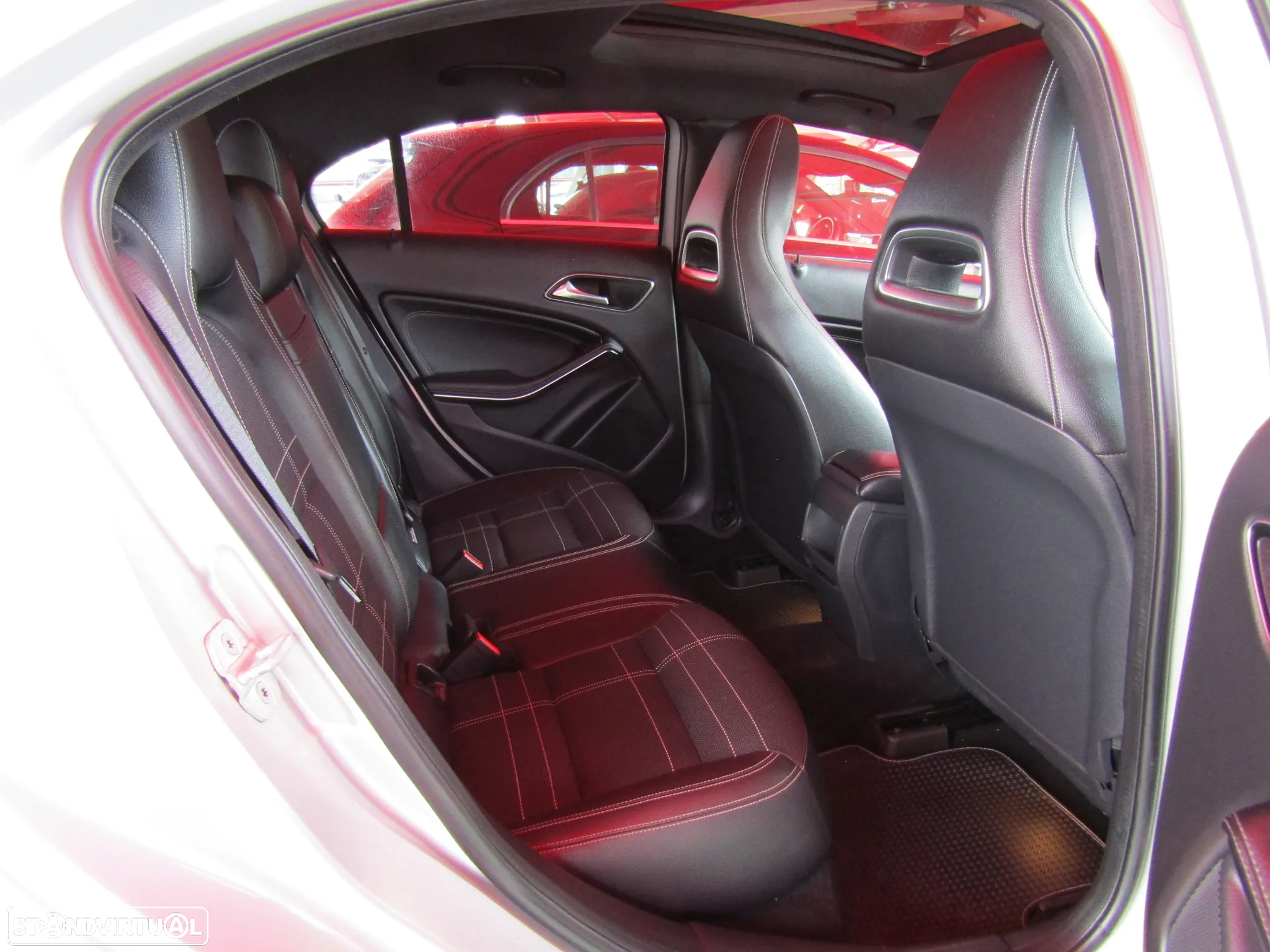 Mercedes-Benz A 180 CDI (BlueEFFICIENCY) Urban - 16