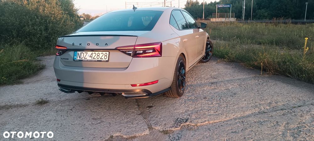 Skoda Superb 2.0 TSI Sportline DSG - 8