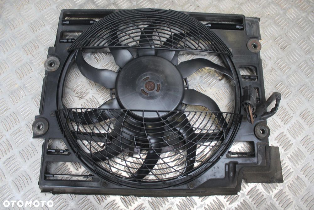 WENTYLATOR KLIMATYZACJI BMW E39 2.5 TDS 8380780 - 4