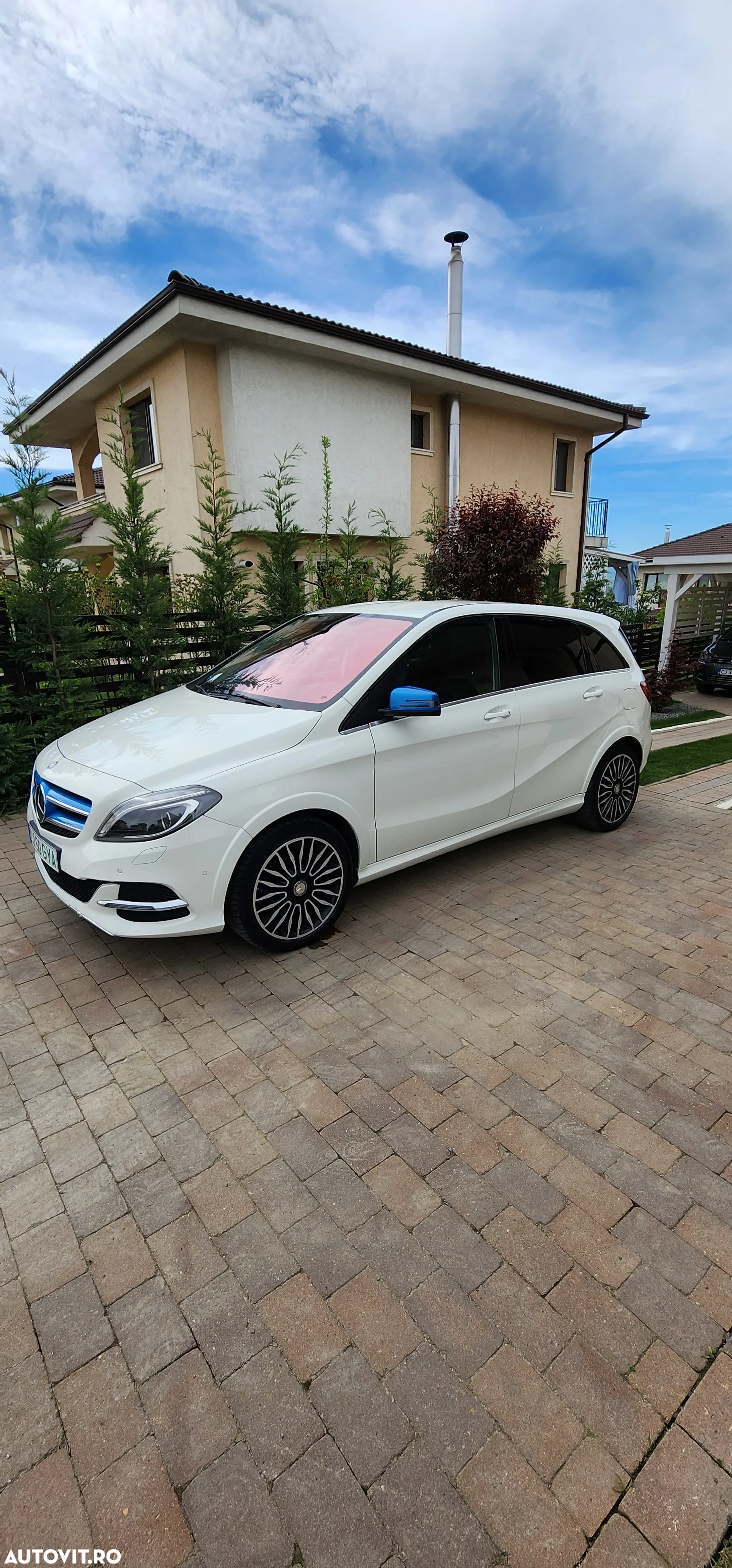 Mercedes-Benz B - 2